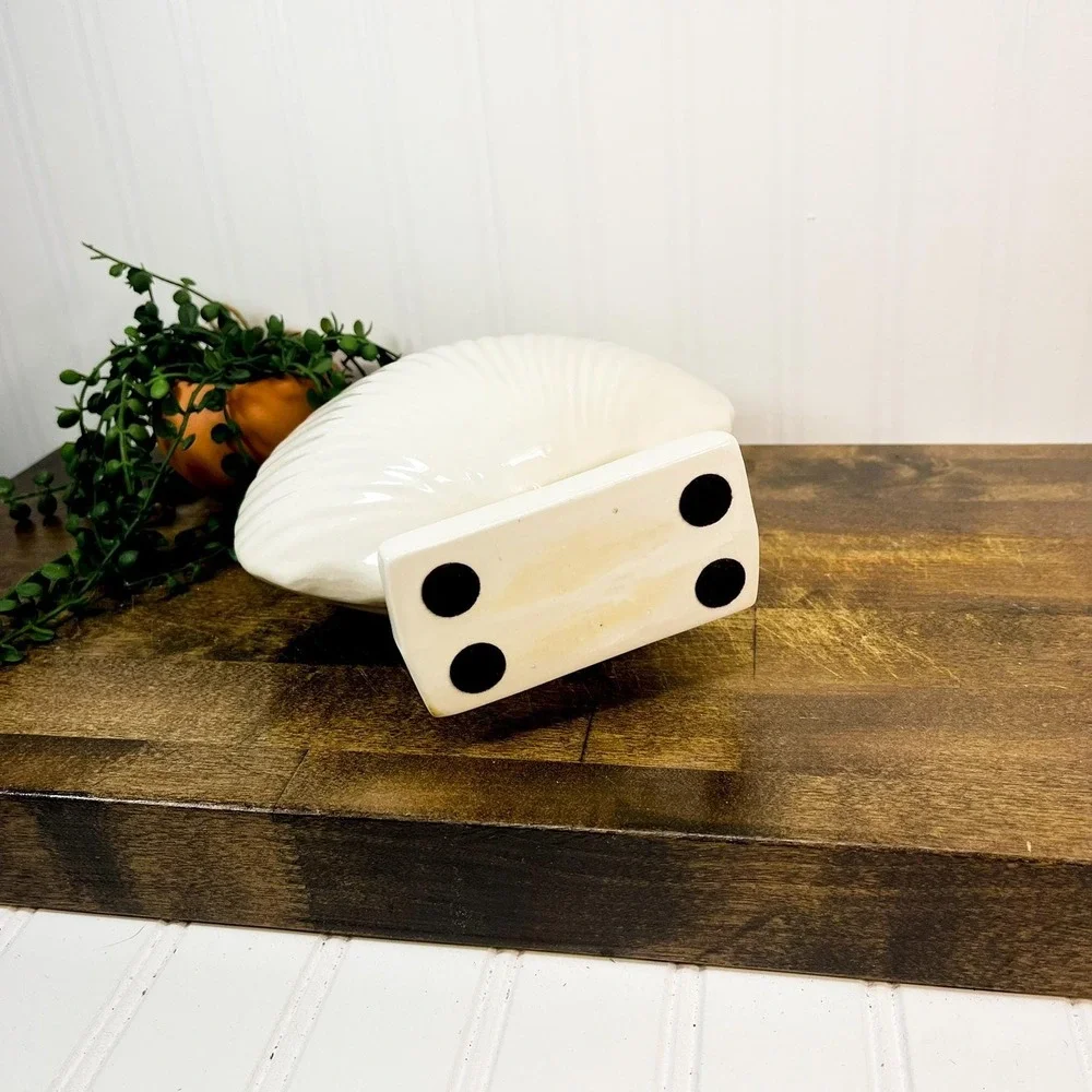 Vintage Cream Seashell Vase, Ceramic‎ Seashell Decor